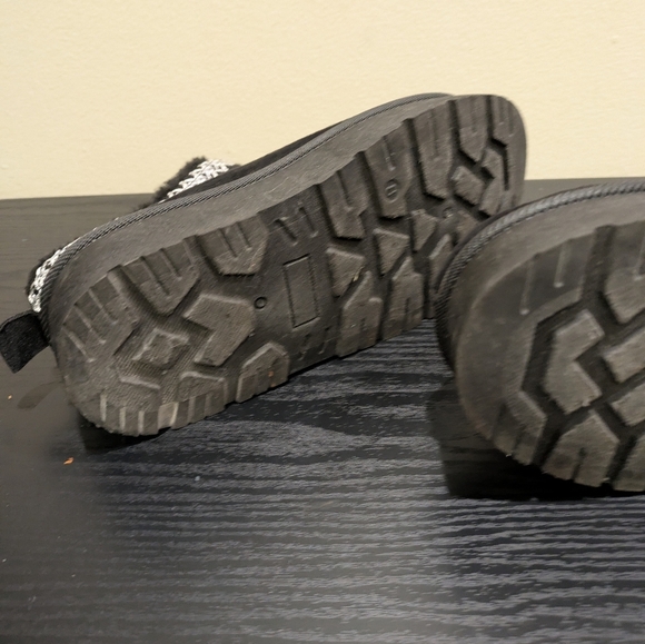 Yoki Black Platform Shoes with White Trim Size 8 - Picture 8 of 10